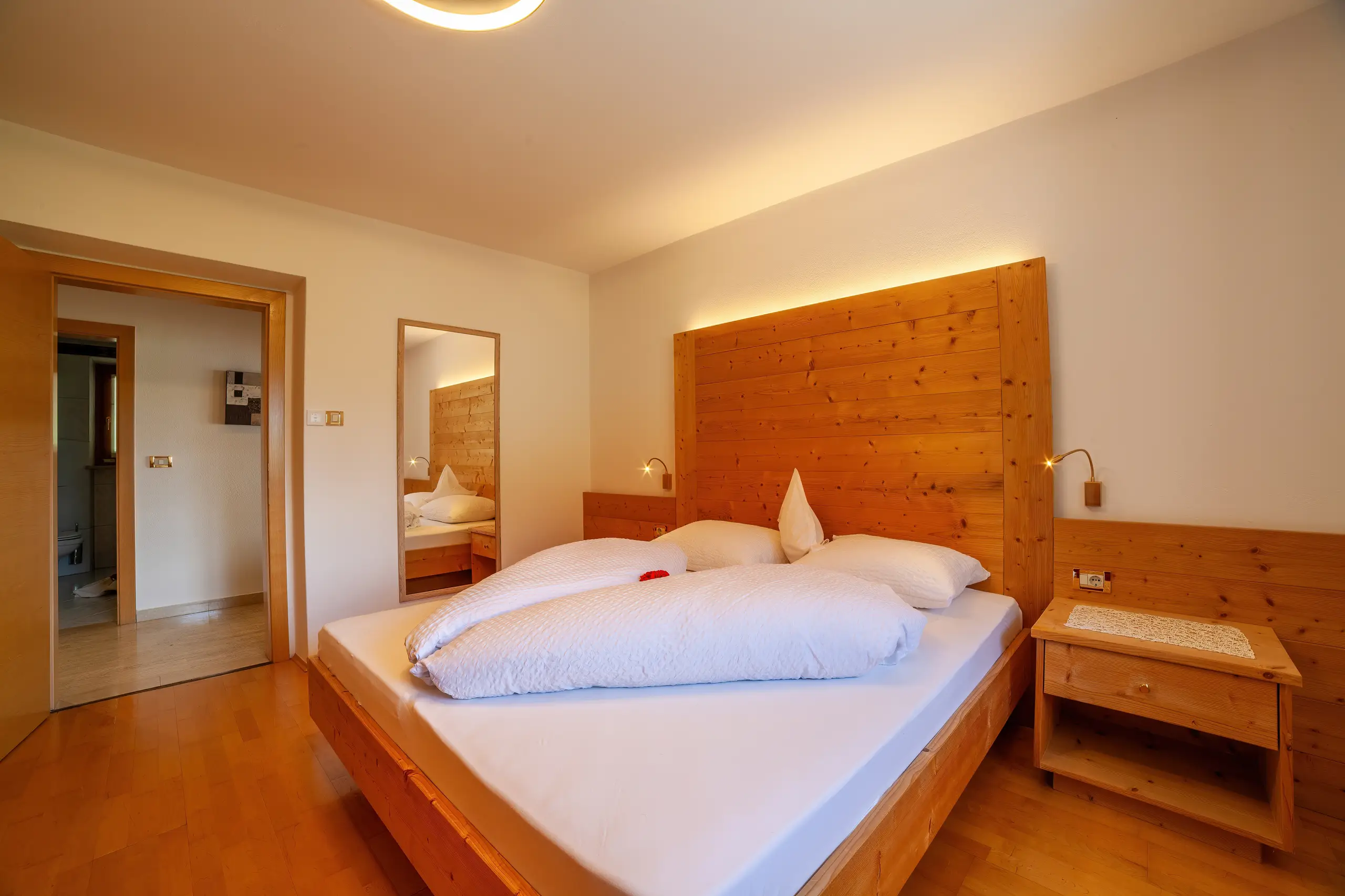 haus_tratter-0268-HDR-stabilize.jpg