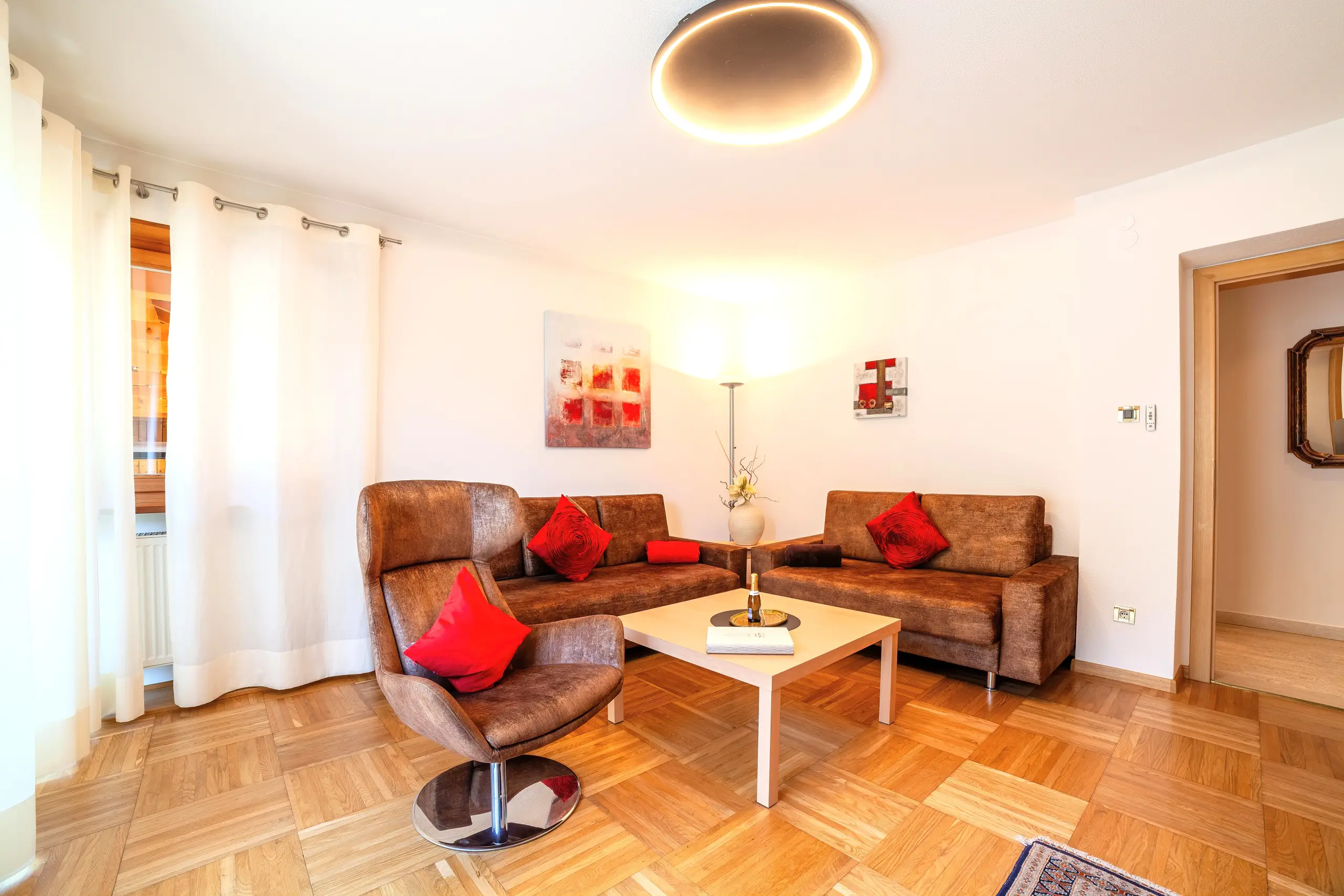haus_tratter-0313-HDR-stabilize.jpg