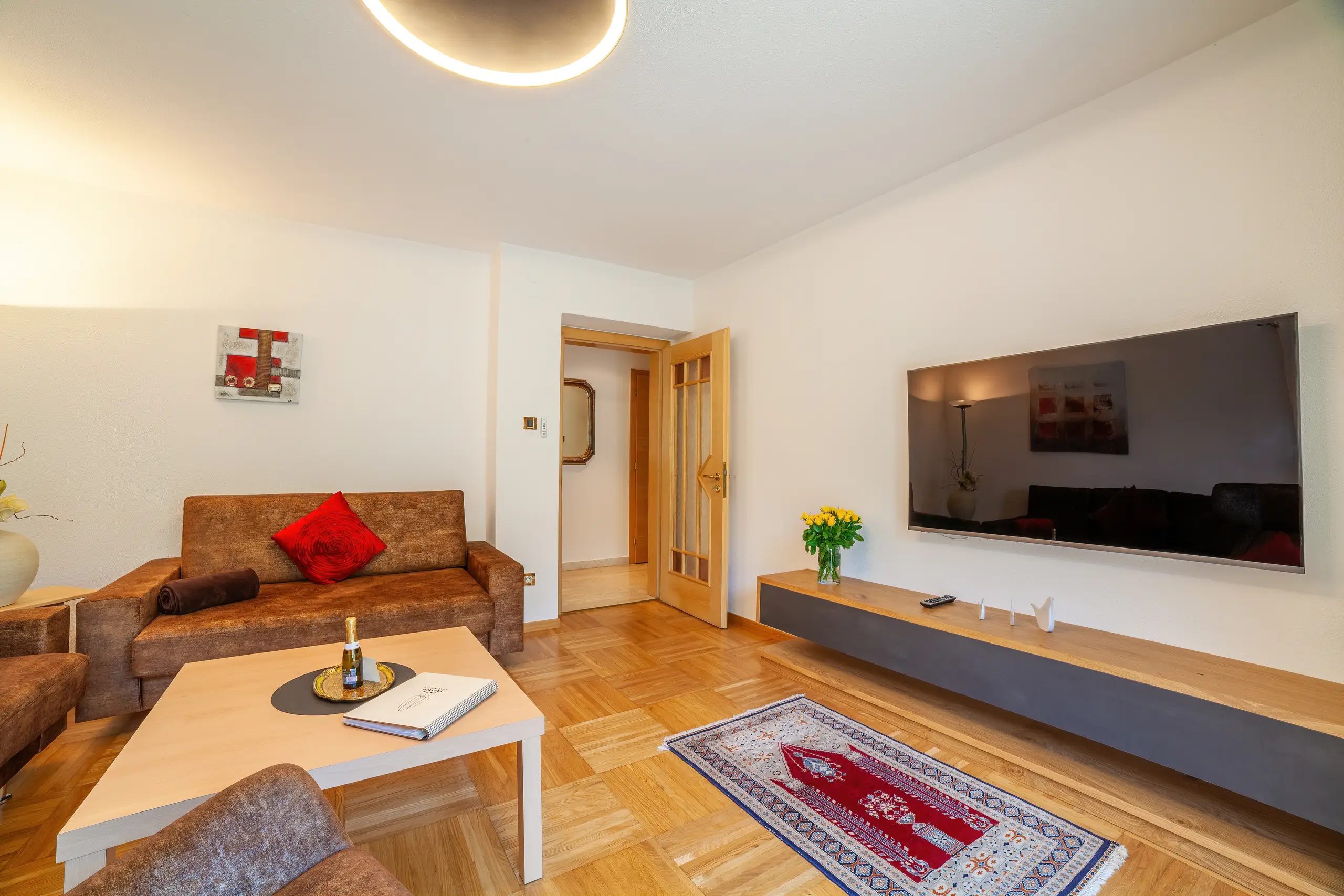 haus_tratter-0316-HDR-stabilize.jpg