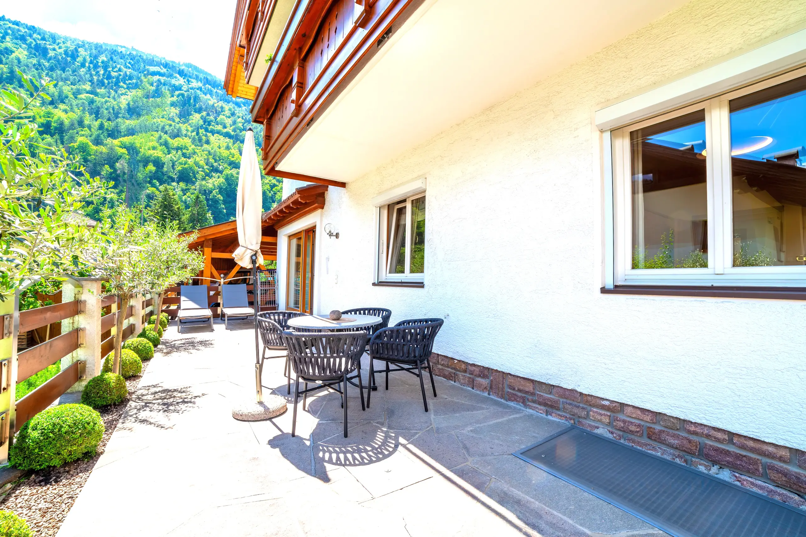 haus_tratter-0322-HDR-sharpen (1).jpg